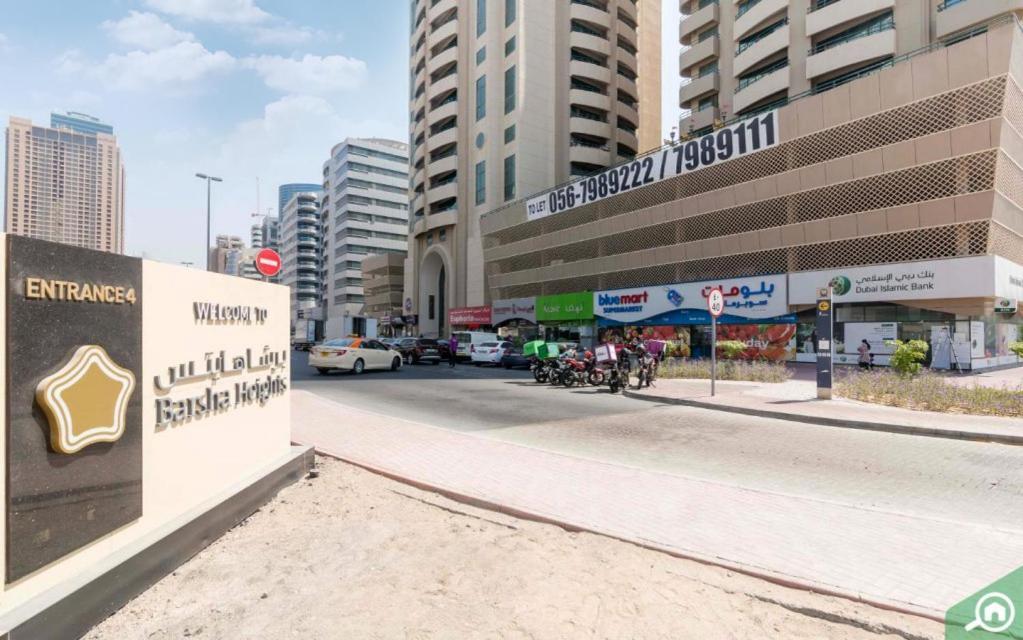 Canvas Partition In Barsha Heights Near Metro منزل للإقامة *
