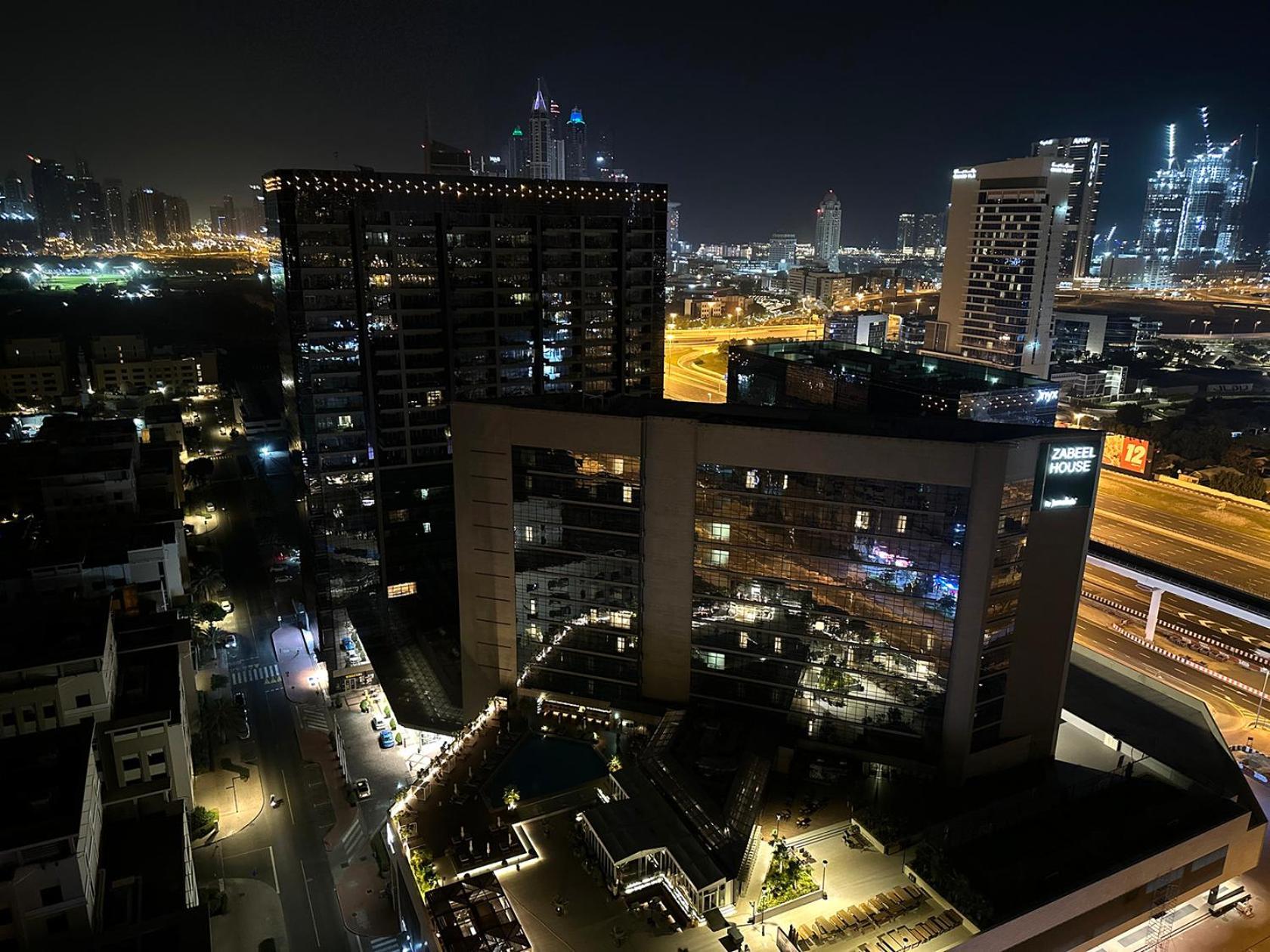 Canvas Partition In Barsha Heights Near Metro * دبي