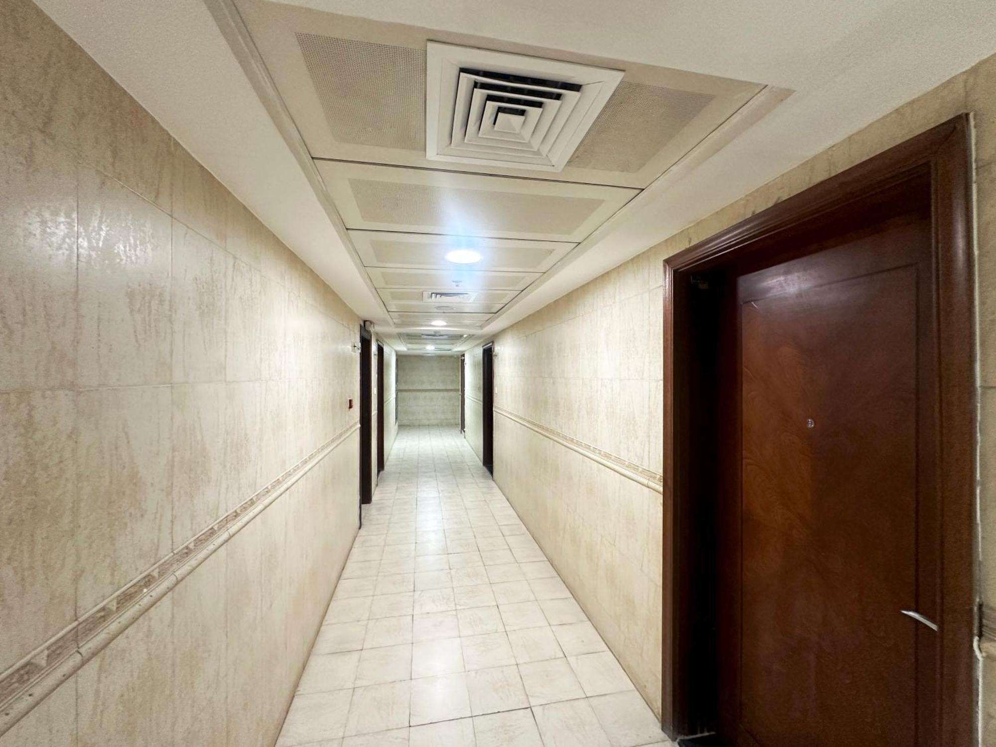 Canvas Partition In Barsha Heights Near Metro *