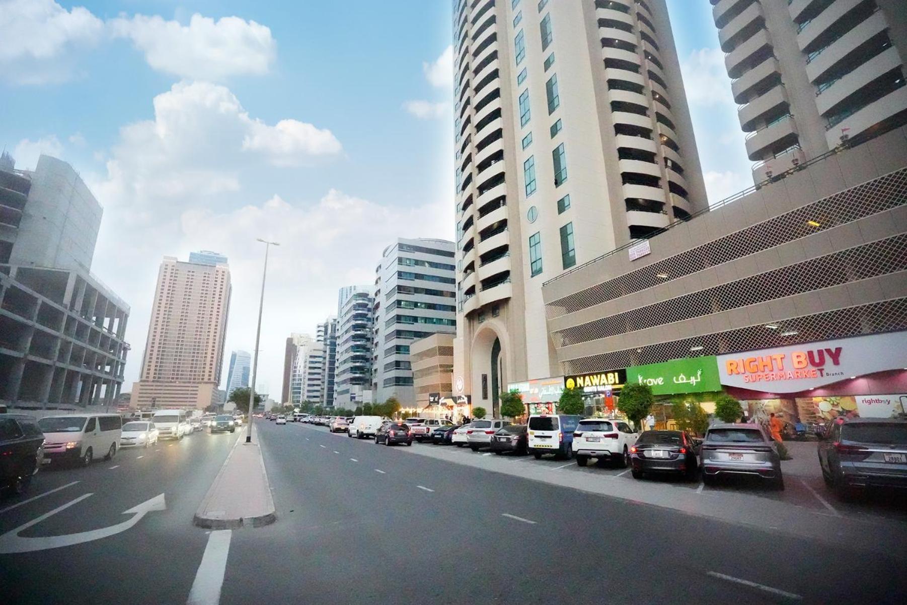 Canvas Partition In Barsha Heights Near Metro منزل للإقامة *